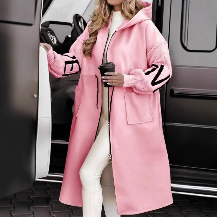 Women’s hooded coat with oversized cut, knitted sleeve cuffs and patch pockets Mune Fashion