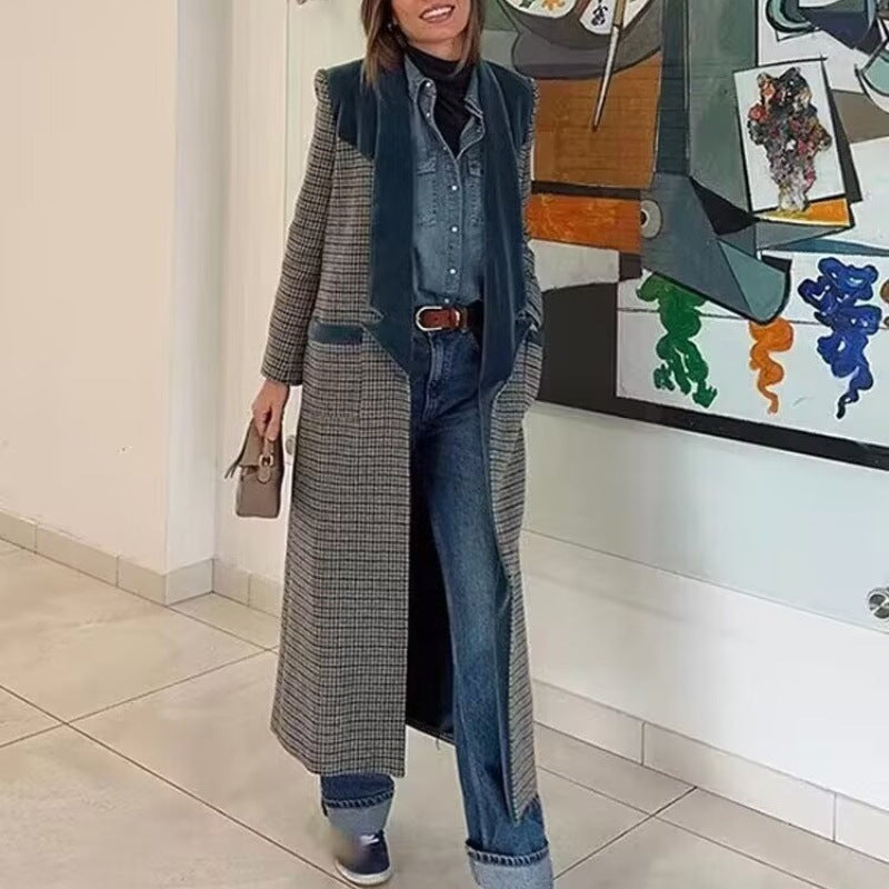 Women's long wool blend coat with velvet shawl collar and piped pockets Mune Fashion