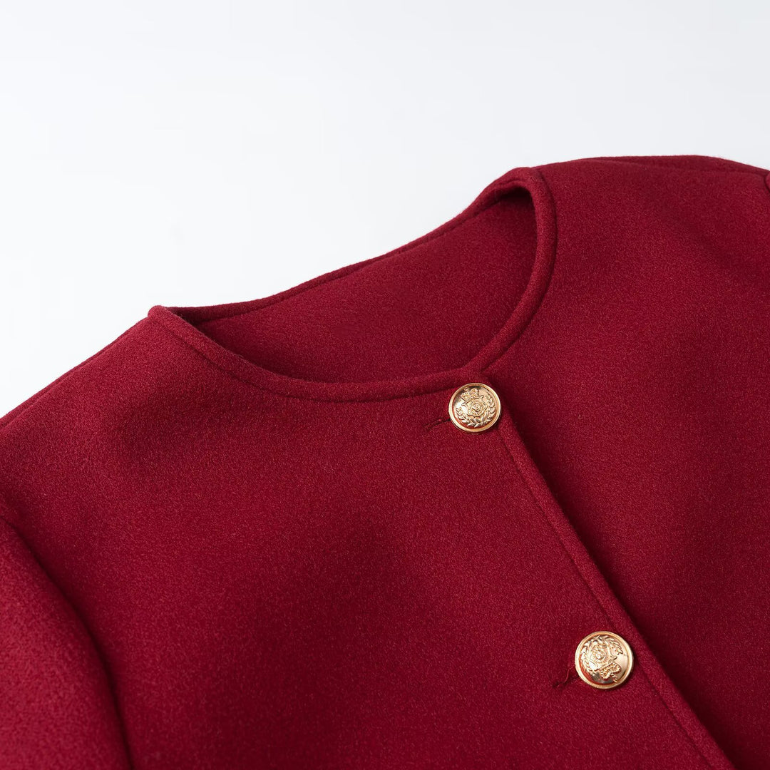 Women’s short jacket in boxy cut with round neck and gold decorative buttons Mune Fashion