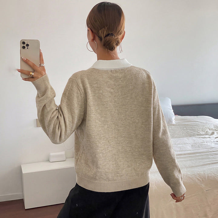 Women's Elegant Knit Blouse with Polo Collar and Check Pattern Mune Fashion