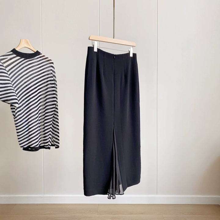 Women Elegant Maxi Skirt made of high-quality flowing material Mune Fashion
