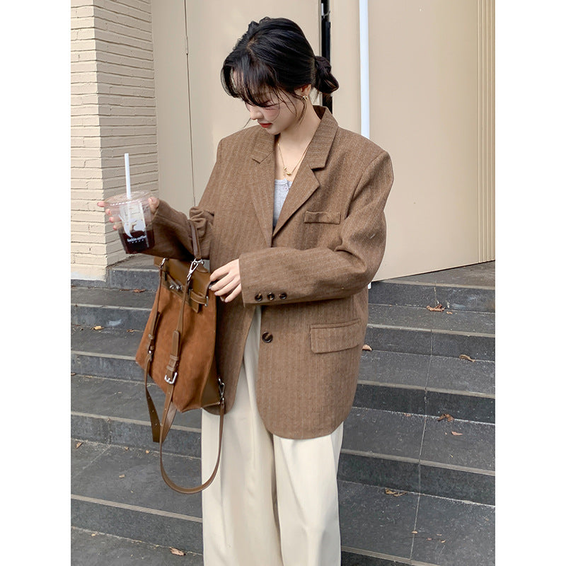 Women's Oversized Wool Blazer in Boxy Cut with Flap Pockets Mune Fashion