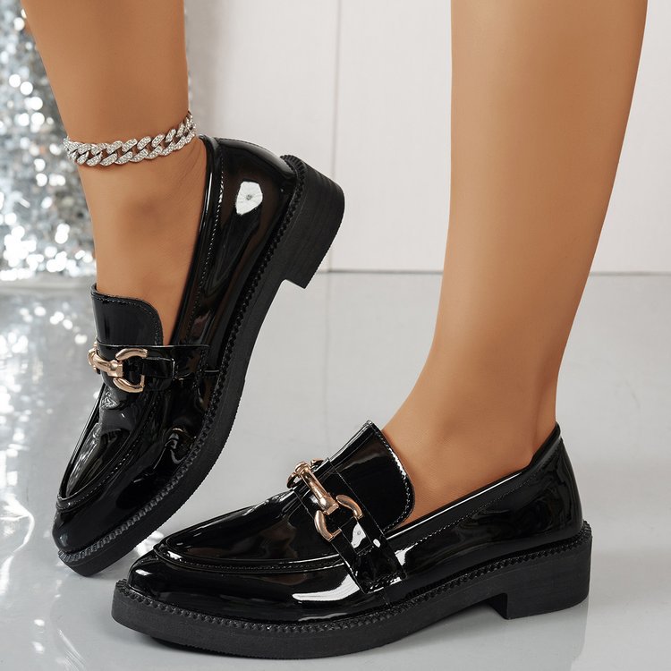 Women  patent leather look loafers with decorative metal bit and profiled rubber sole Mune Fashion