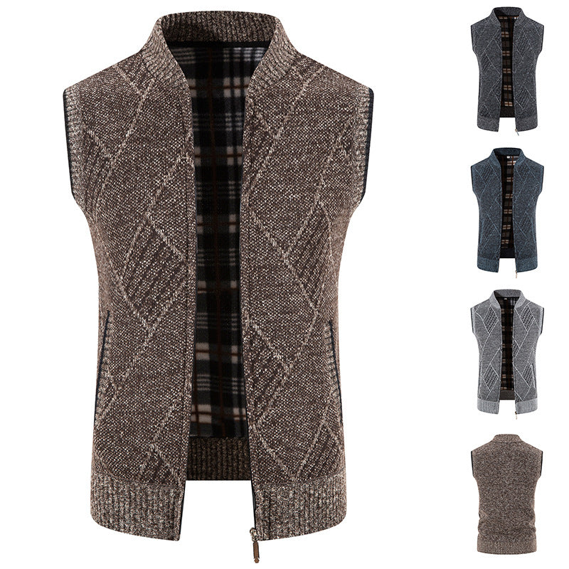 Men's sleeveless knitted vest with padded lining, full-length zipper, and structured weave look Mune Fashion