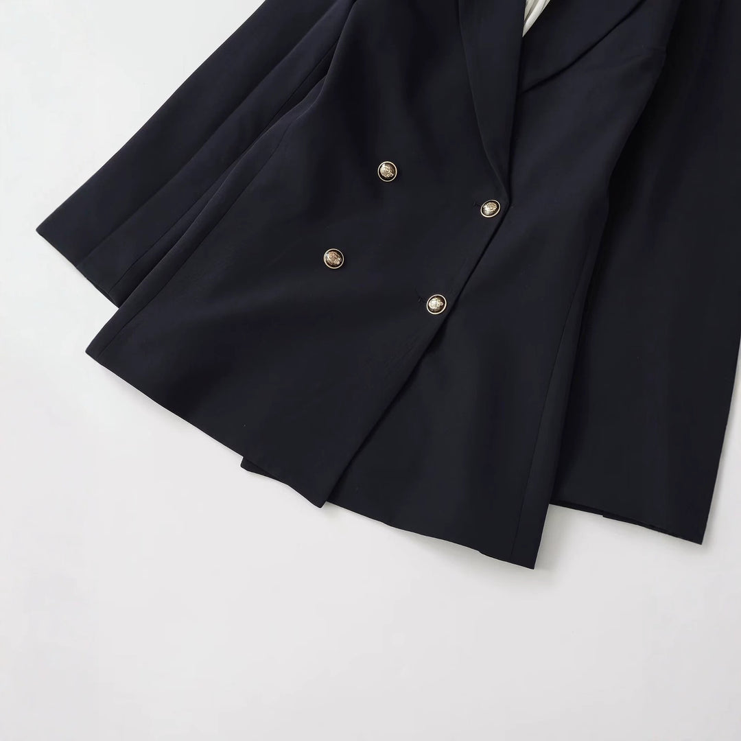 Ladies double-breasted long blazer with distinctive gold buttons and structured shoulder Mune Fashion