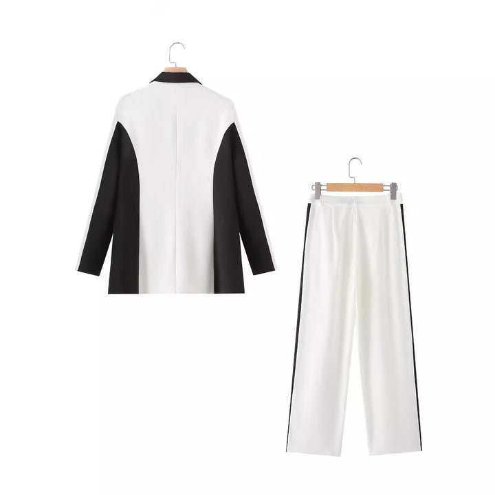 Women's elegant two-piece blazer with contrasting side panels and tailored pleated trousers Mune Fashion