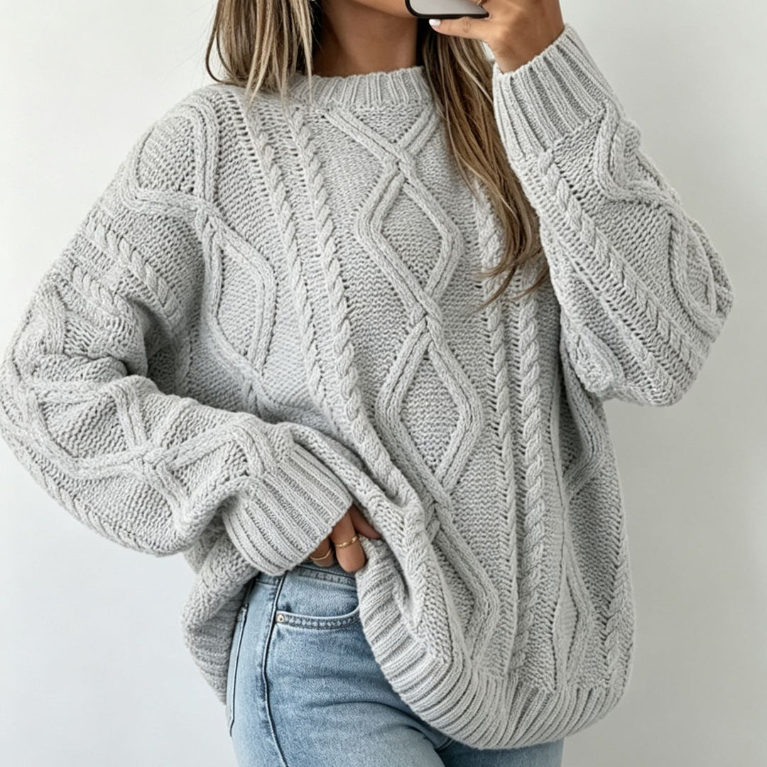 Women's Oversize Braided Knit Sweater with Cable Pattern and Round Neck Mune Fashion