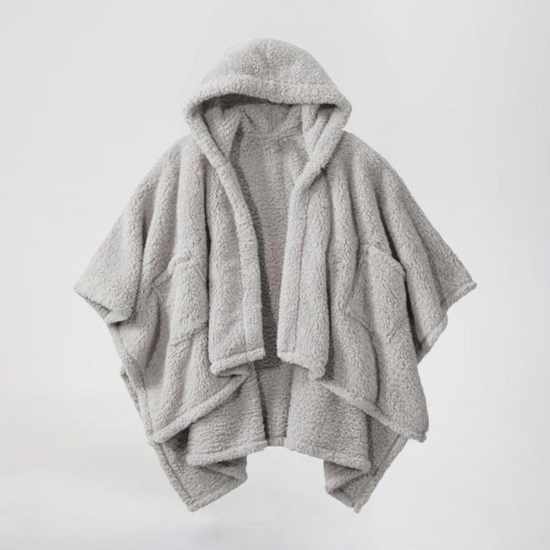 Women's Hooded Poncho made of Teddy Fleece with Applied Pockets Mune Fashion