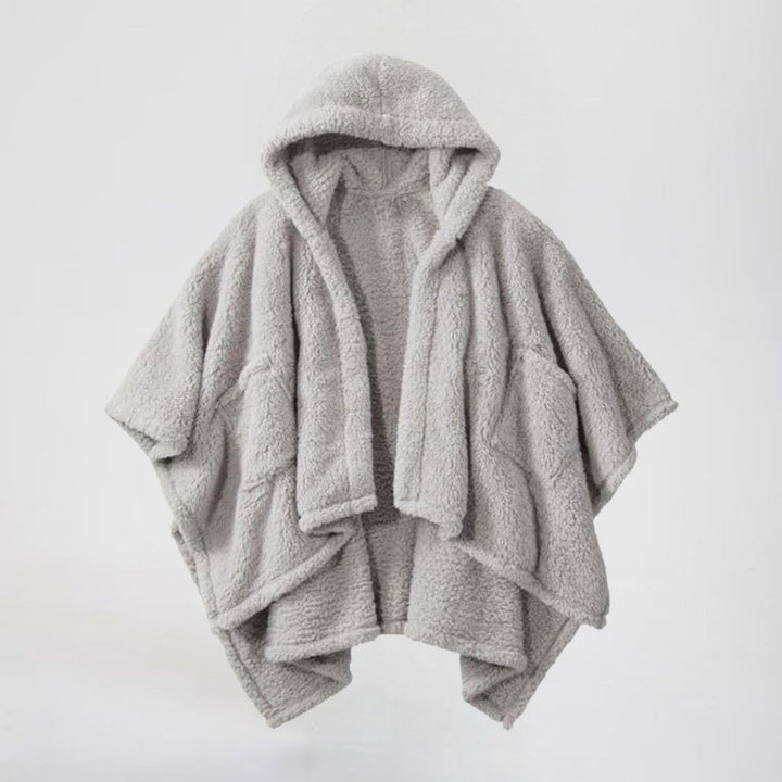 Women's Hooded Poncho made of Teddy Fleece with Applied Pockets Mune Fashion