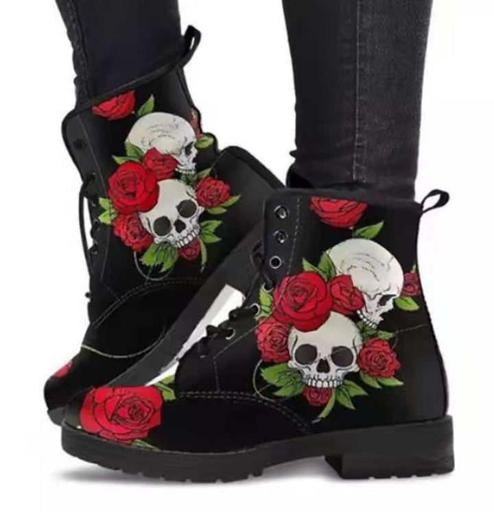 Women's trendy ankle-high laced biker boots with striking skull rose print and sturdy profile sole Mune Fashion