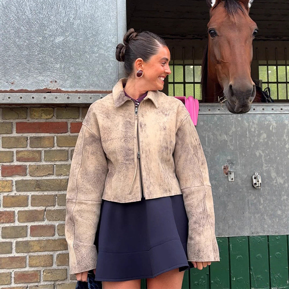 Women's short cut suede jacket in used look with extra long sleeves and two-way zipper Mune Fashion