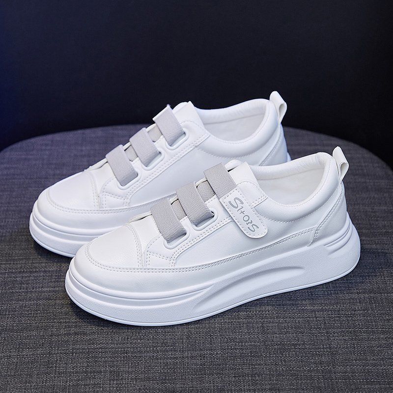 Women's sporty sneakers with innovative Velcro closure and comfortable cushioning Mune Fashion