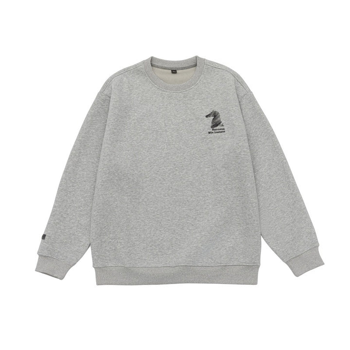 Unisex Oversize Sweatshirt with embroidered chess knight logo and ribbed cuffs Mune Fashion