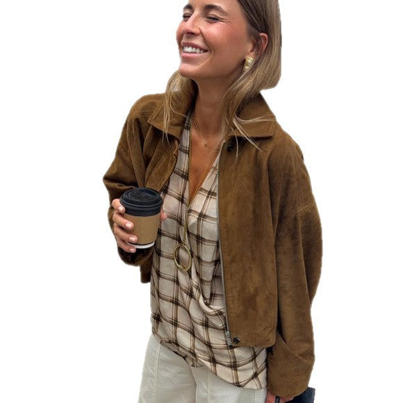 Women's short jacket made of suede leather with a shirt collar, boxy cropped cut, and hidden zip Mune Fashion