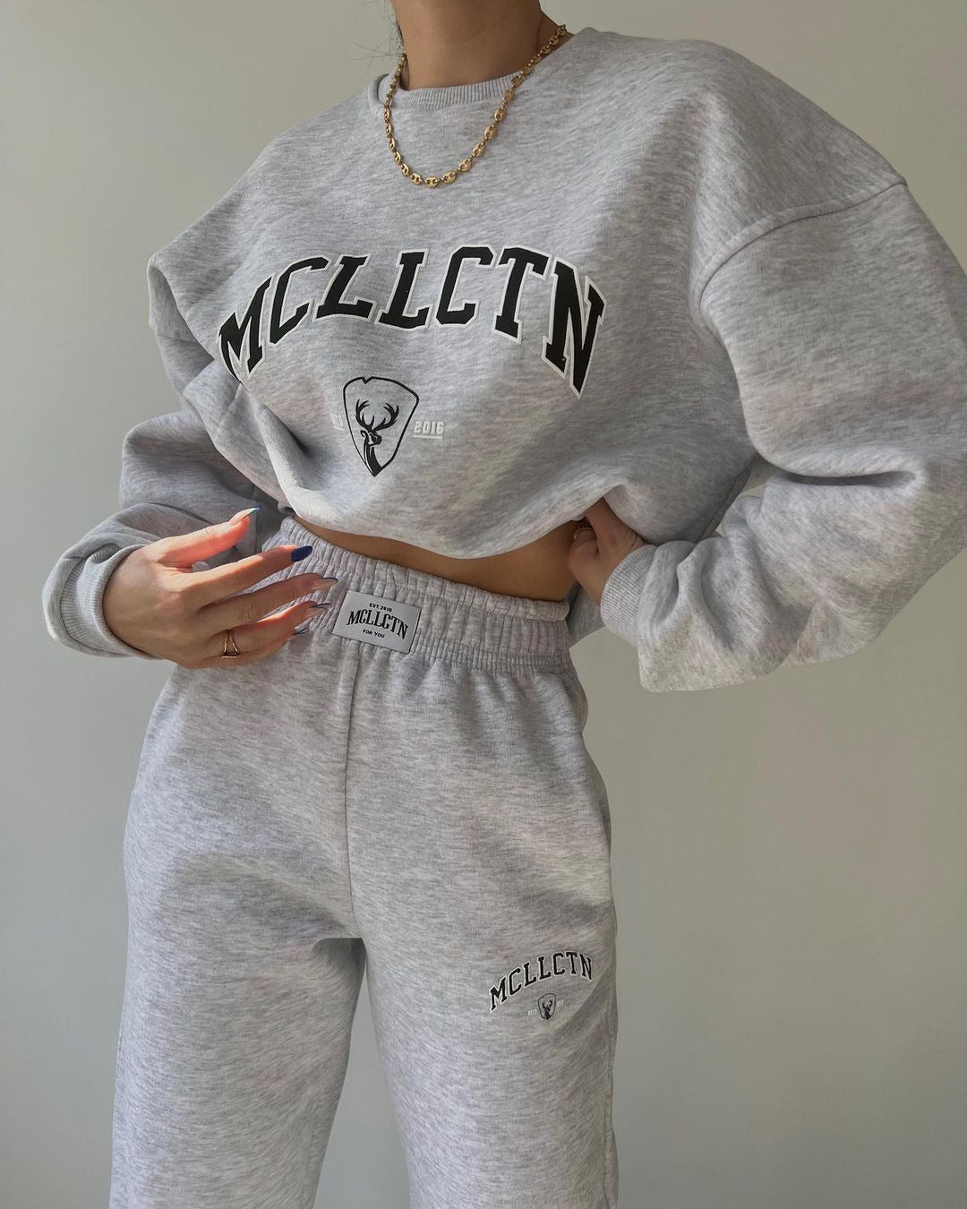Women's Oversized College Sweatshirt and High-Waist Jogger Set in French Terry Mune Fashion