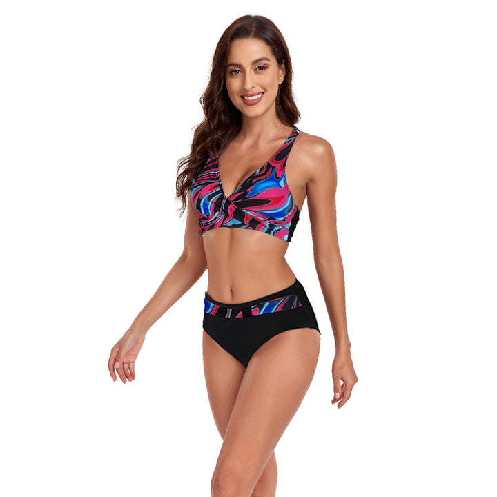 Women's sporty bikini set with trendy cut and modern graphic design Mune Fashion