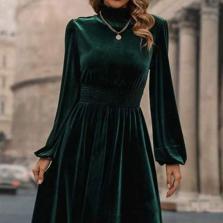 Women Velvet Dress with High Neck Design and Elegant Long Sleeves Mune