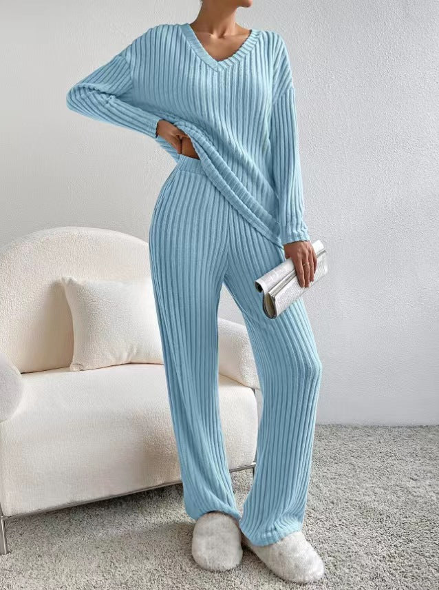 Women's Ribbed Relax Set made of Fine Knit with V-Neck and Loose Comfort Pants Mune Fashion