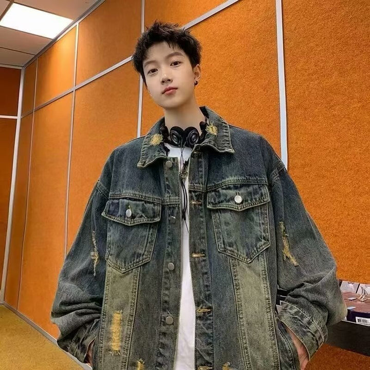Men's Oversized Denim Jacket in Vintage Look with Distressed Details and Flap Pockets Mune Fashion