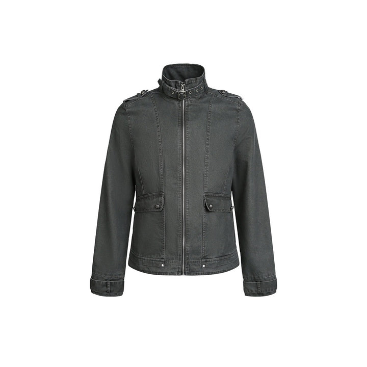 Men's short jacket in field style with high buckle collar, shoulder flaps and flap pockets Mune Fashion