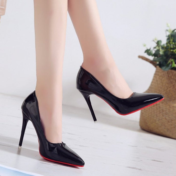 Ladies Elegant Patent Pumps with Pointed Stiletto Heel and Padded Insole Mune Fashion