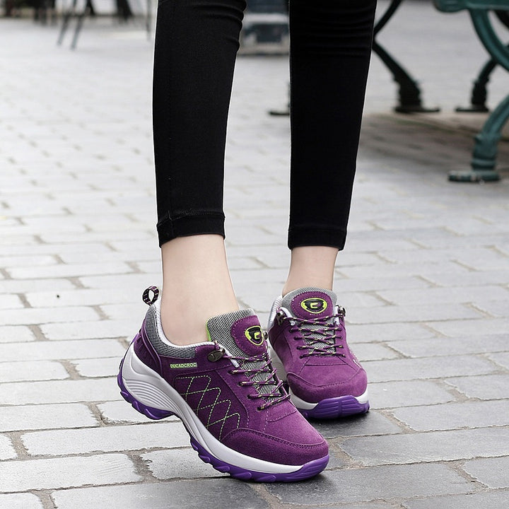 Women's Comfortable Outdoor Walking Sneakers with Reinforced Profile Sole and Padded Ankle Collar Mune Fashion