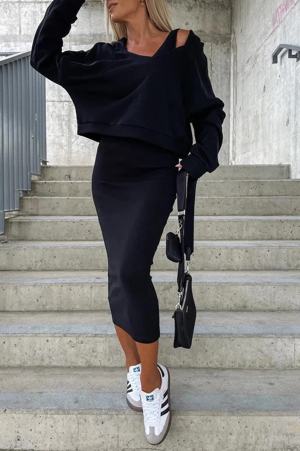 Women's Casual Set Cropped Sweatshirt with Cut-Out Straps and High-Waist Midi Skirt made of Stretch Fleece Mune Fashion