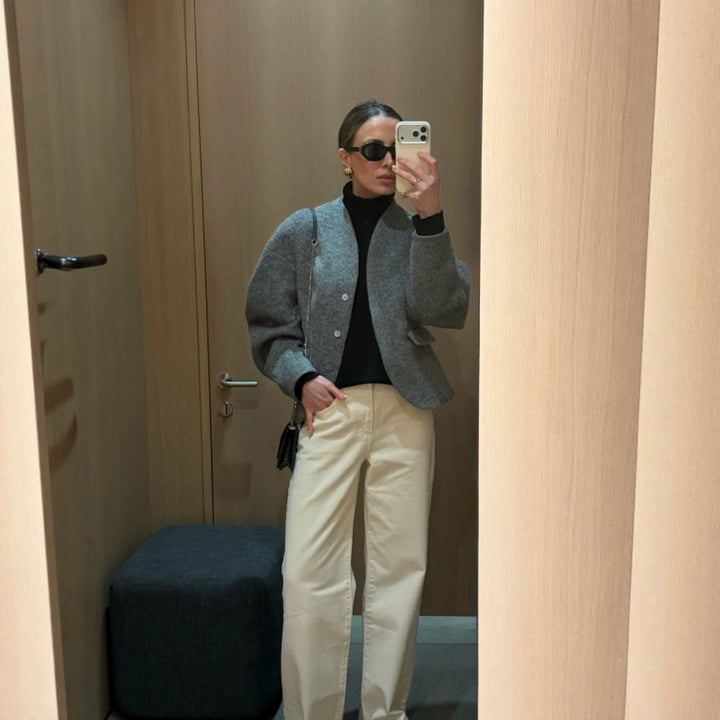 Women's Short Wool Jacket with Balloon Sleeves and Boxy Silhouette Mune Fashion