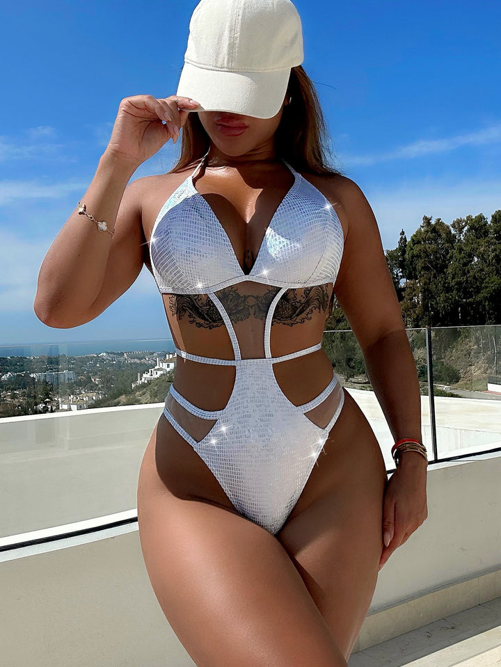 Women Cut-Out Bikini with Shimmering Design Mune Fashion