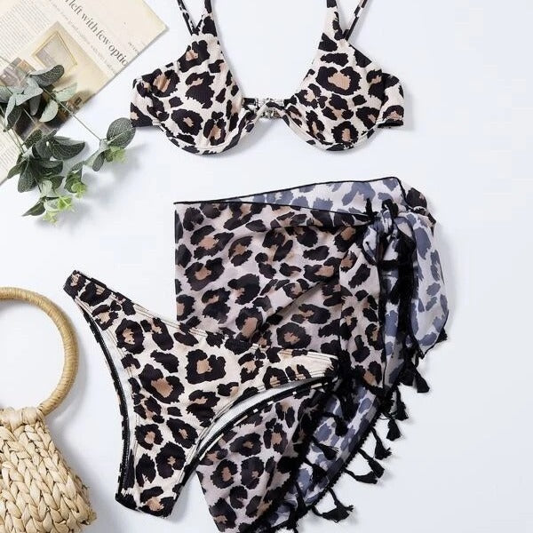 Ladies Leo pattern bikini set with transparent wrap tube Mune Fashion