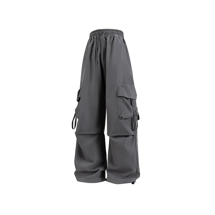 Unisex Wide Cargo Pants in Baggy Cut with Drawstring Waistband, Multiple Flaps, and Adjustable Leg Closures Drune