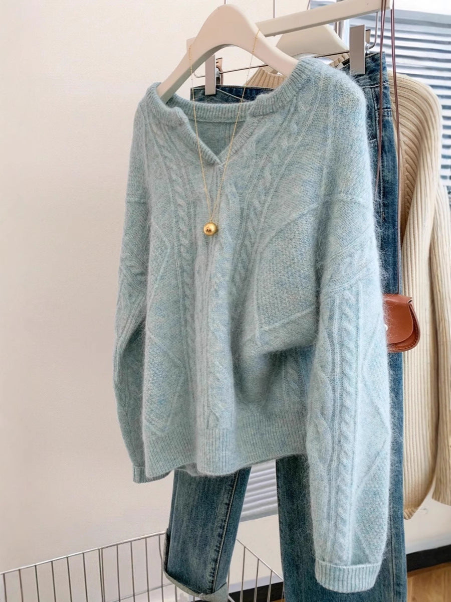 Women's Oversize Mohair-Optic Cable Knit Sweater with V-Neck and Dropped Shoulder Mune Fashion