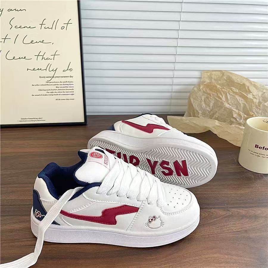 Women's sneakers with cute animal design and fluffy details Mune Fashion