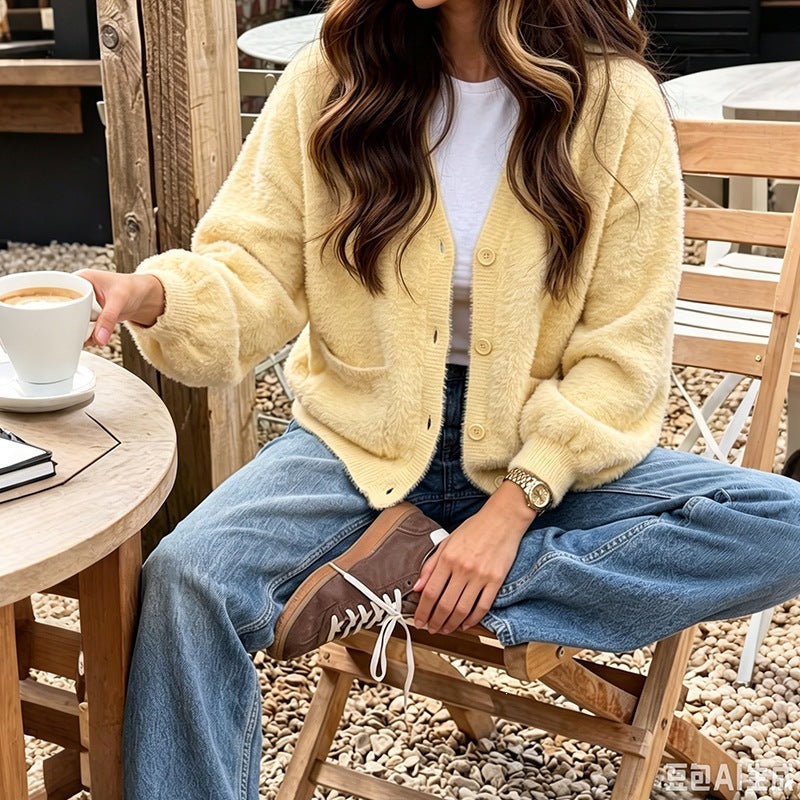 Women's Cozy Oversize Cardigan made of Teddy Fleece with V-Neck, patch pockets & ribbed cuffs