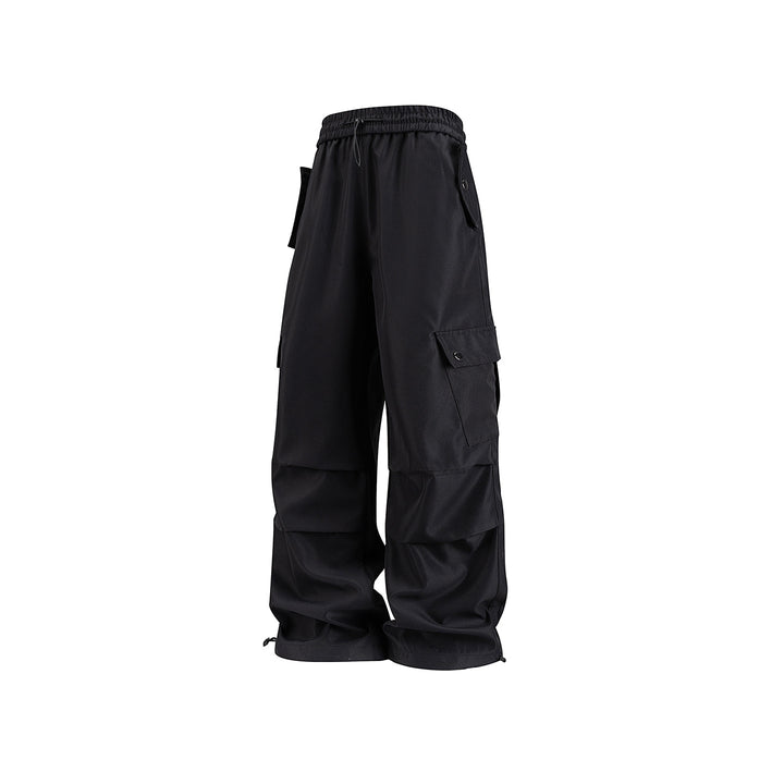 Men's Loose Utility Cargo Pants with Drawstring Waistband, Flap Pockets, and Adjustable Hem Closures Drune