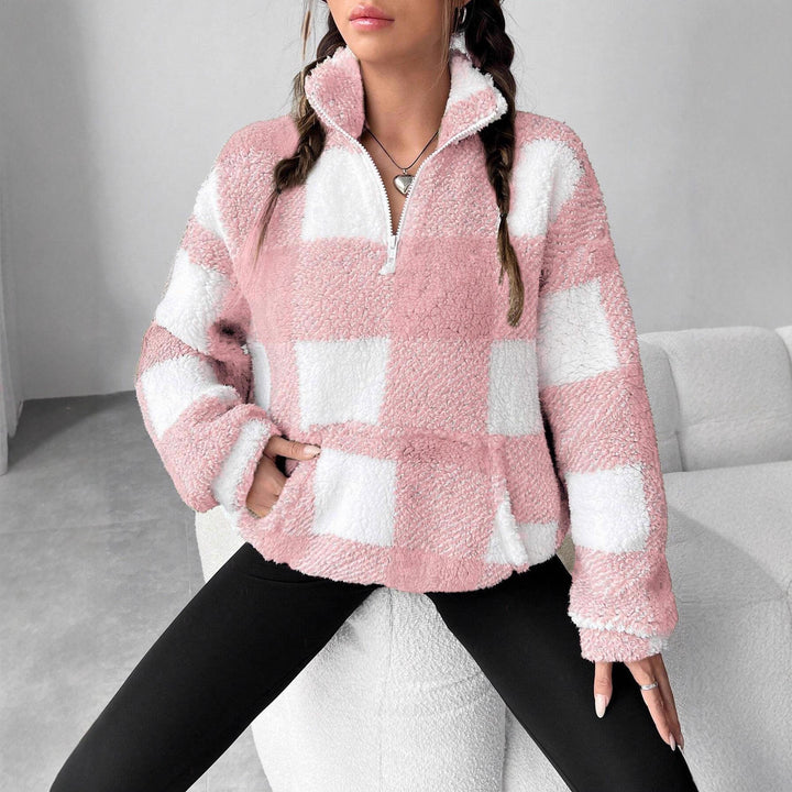 Women's cozy Sherpa pullover with stand-up collar, half-zip and kangaroo pocket Mune Fashion
