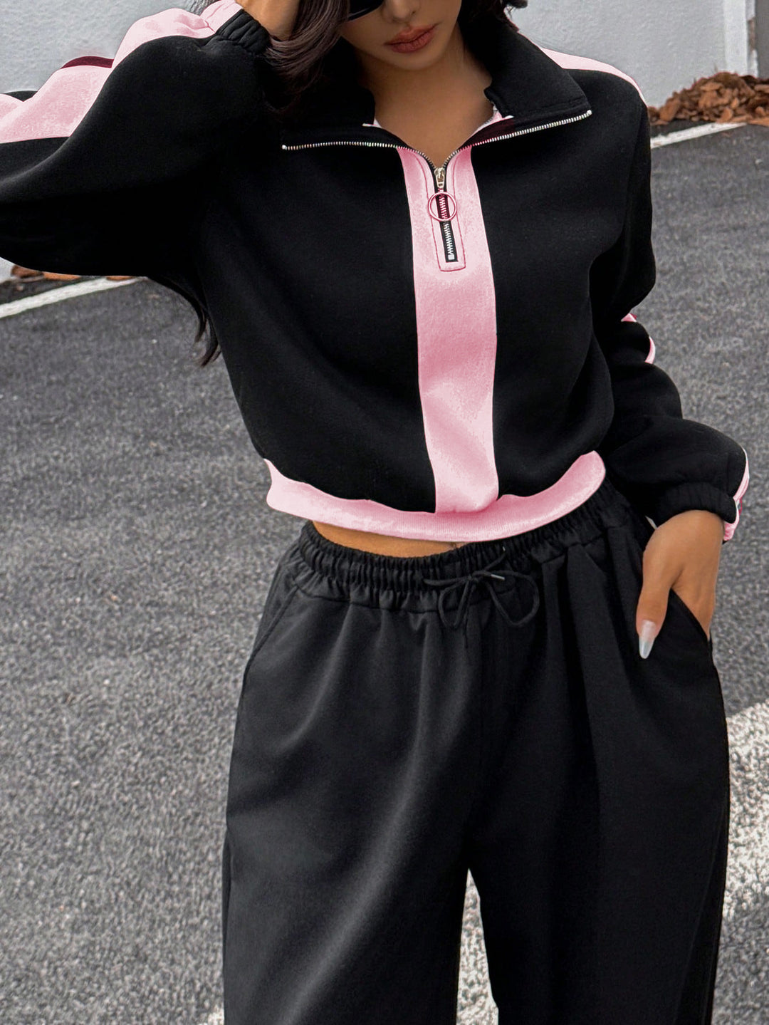 Women's short sweatshirt with half zipper and elastic waistband jogging pants set Mune Fashion