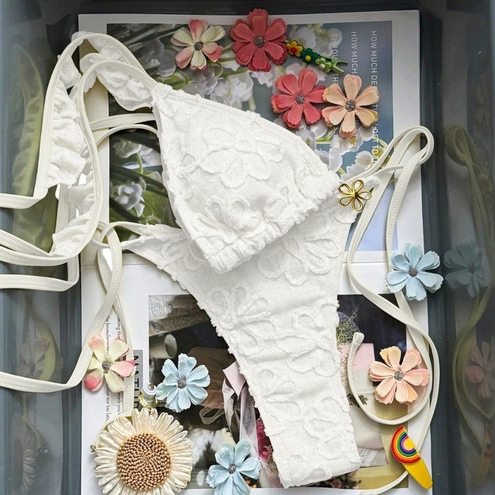 Ladies Flower-Embellished Bikini Set Mune Fashion