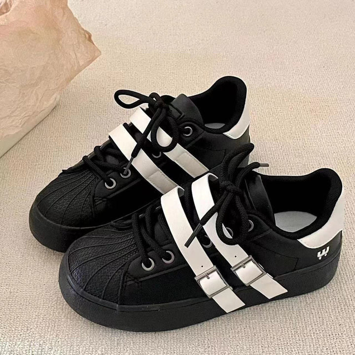 Women Sporty Sneakers with Innovative Lacing System Mune Fashion