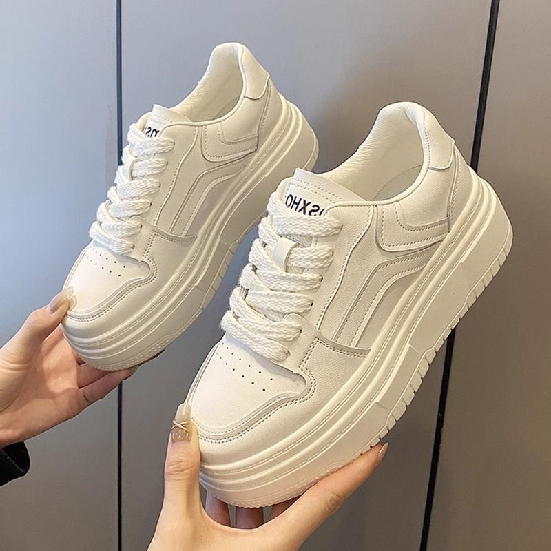 Ladies' Sporty Platform Sneakers with Trendy Contrast Design Mune Fashion