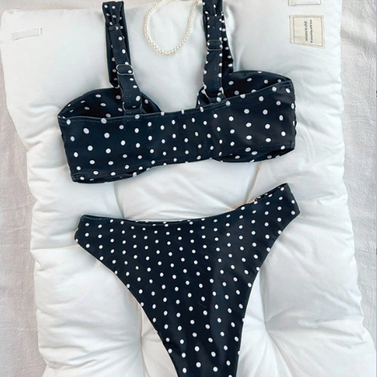 Ladies Bikini Set with Ruffle Details and Shimmering Shell Element Mune Fashion