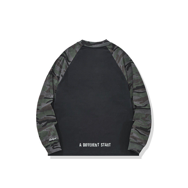 Unisex Oversize Sweatshirt with Camouflage Raglan Sleeves and Embossed Front Logo Mune Fashion