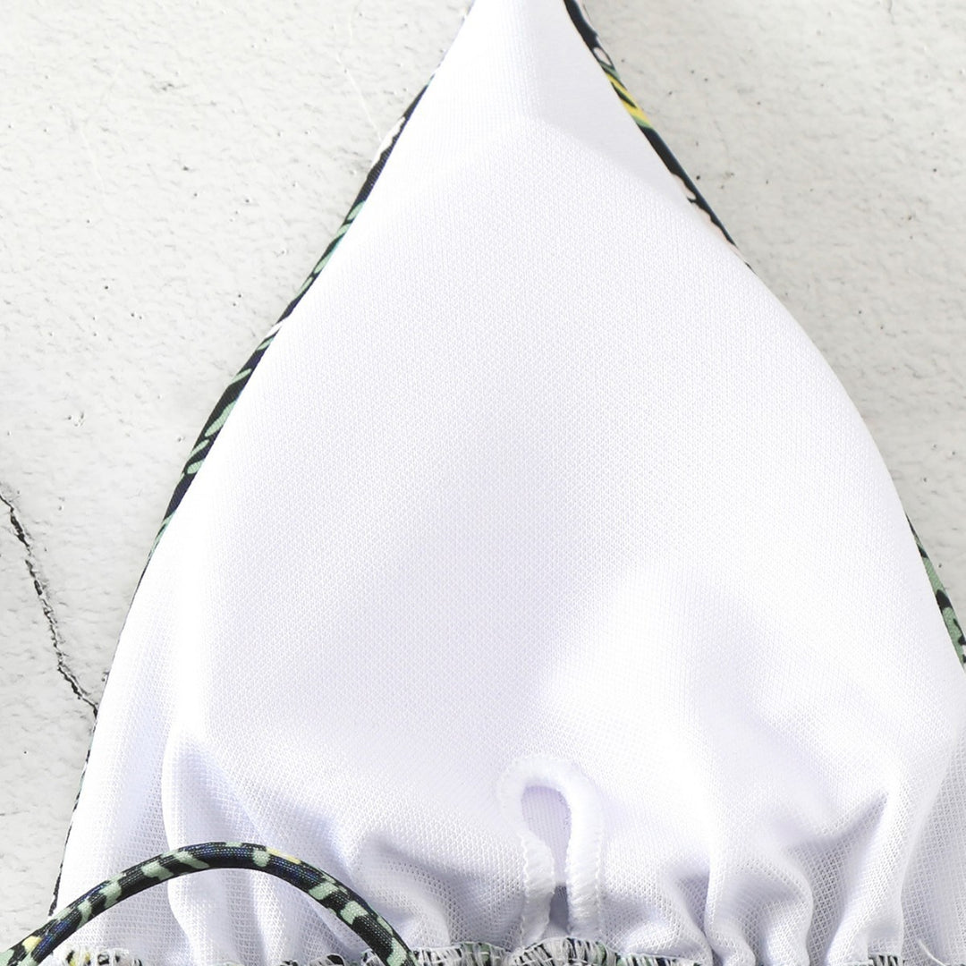 Ladies triangle bikini with playful knot design Mune Fashion