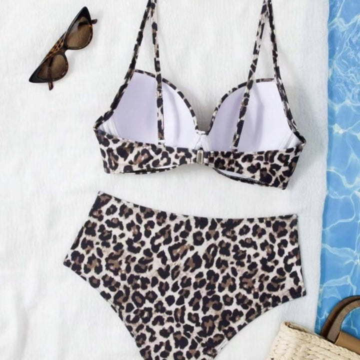 Ladies high-waisted bikini set with padded top and animal print Mune Fashion