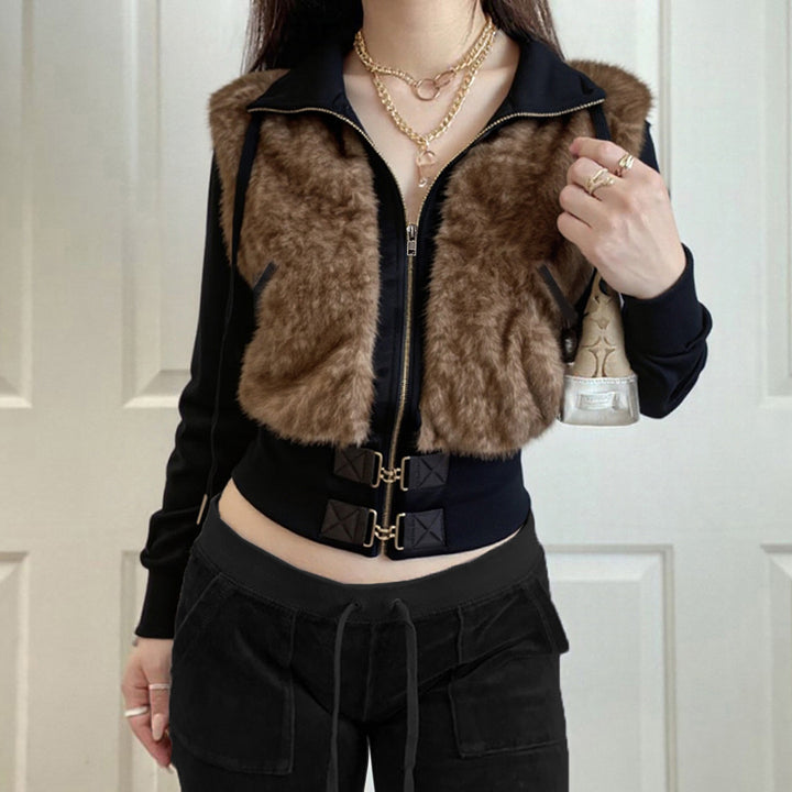 Women's short jacket with faux fur front, high standing collar and tailored ribbed waistband Mune Fashion