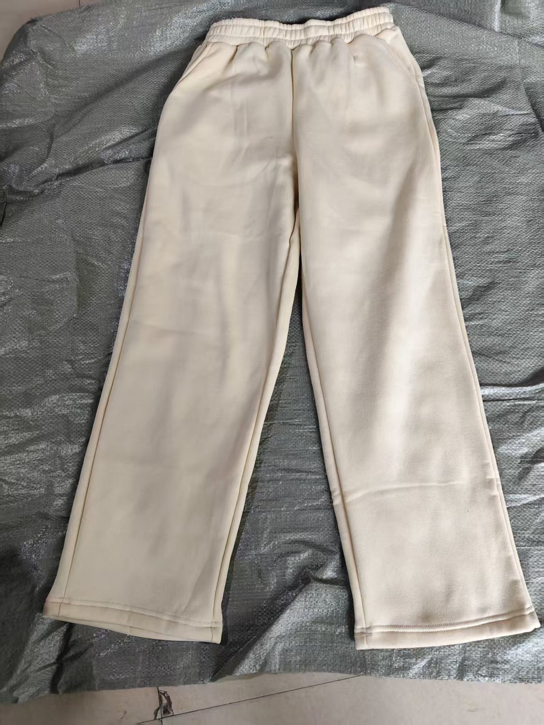 Men's loose oversized jogging pants with elastic waistband and drawstring Mune Fashion