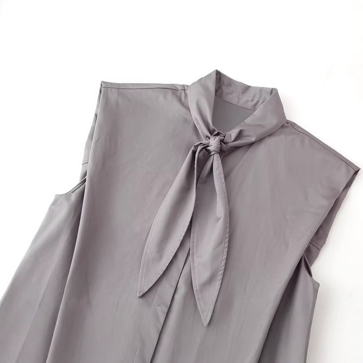 Women's Sleeveless Poplin Blouse with Bow Collar and Pinstripes Mune Fashion