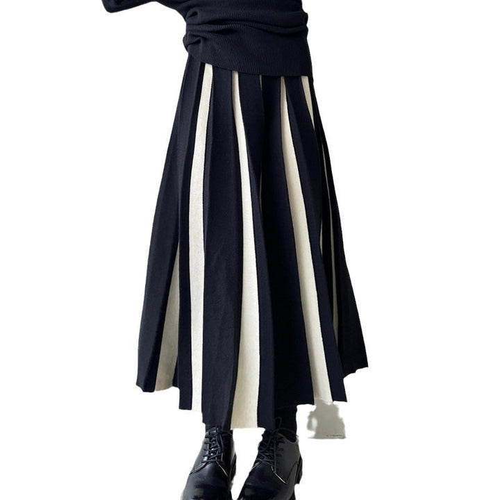 Ladies Elegant Pleated Skirt with Contrasting Stripes Mune Fashion
