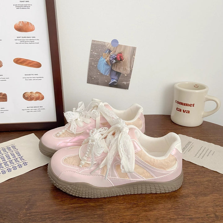 Women's sneakers with comfortable fit and elegant details Mune Fashion