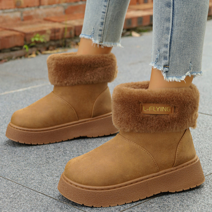 Women’s Warm Short Boots with Cozy Fur Cuff and Light Platform Sole Mune Fashion
